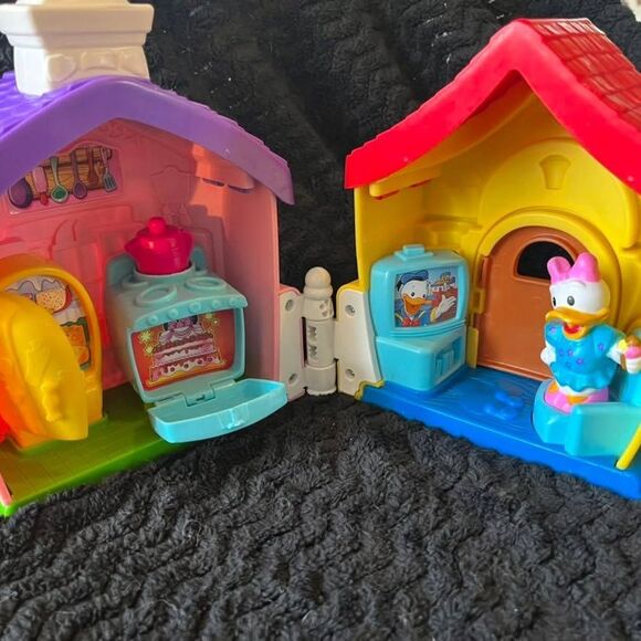 Fisher Price Little People disney mickey mouse house with daisy duck toy - Picture 1 of 3